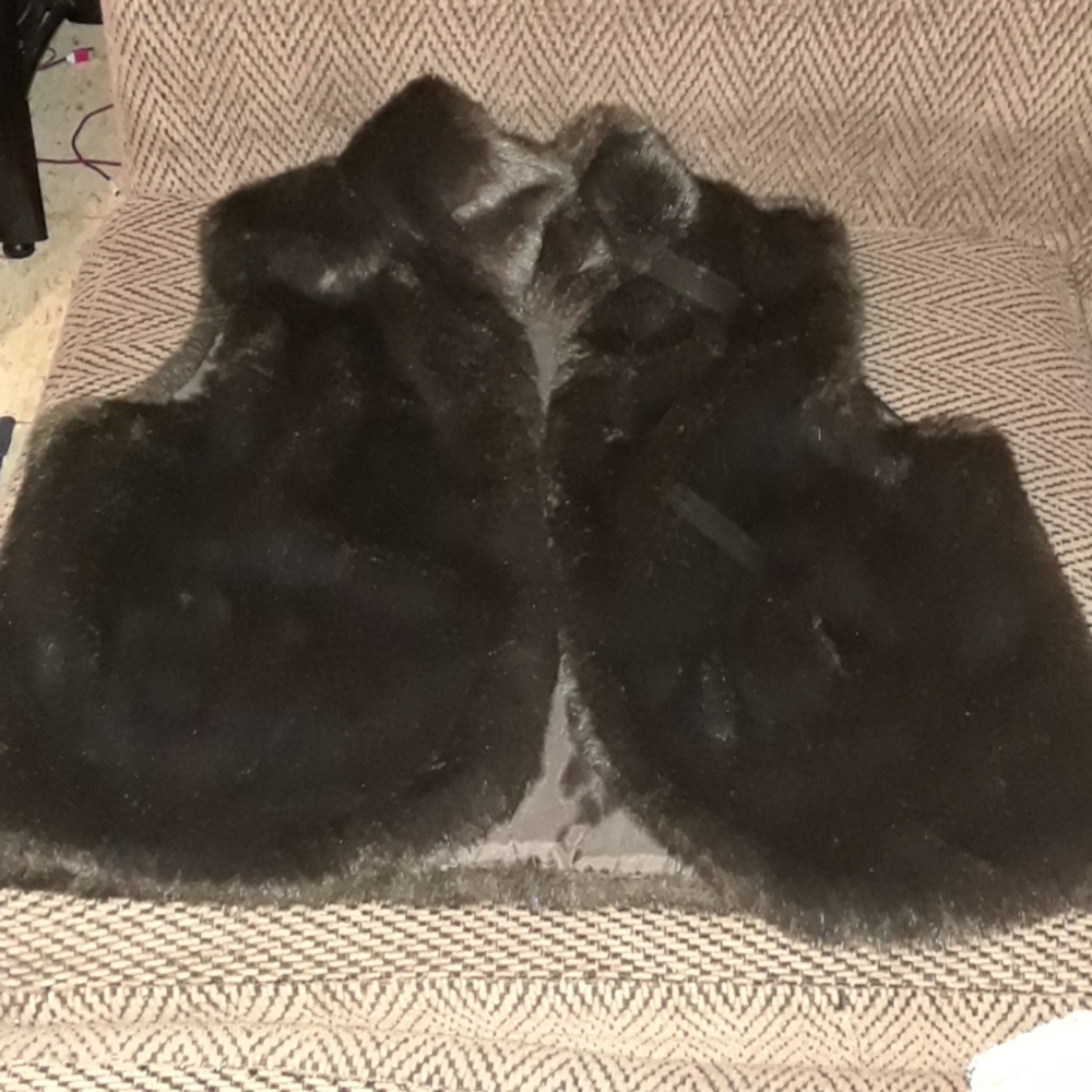 Girls vest